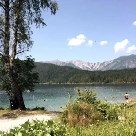 アパート Zentral, Ruhig & Stilvoll Mit Bergpanorama+ Garten *