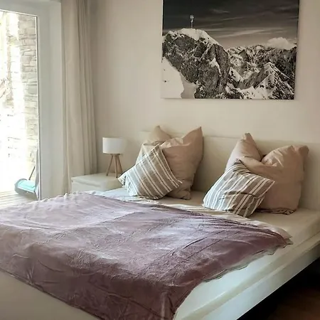 Zentral, Ruhig & Stilvoll Mit Bergpanorama+ Garten * Garmisch-Partenkirchen