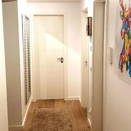 Appartement Zentral, Ruhig & Stilvoll Mit Bergpanorama+ Garten